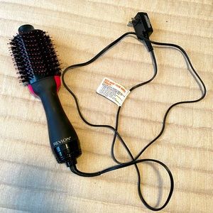 Revlon one-step hair dryer & volumizer hot brush